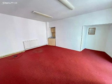 Pronájem obchodního prostoru 25 m² Karlovo nám., Třebíč - Vnitřní Město