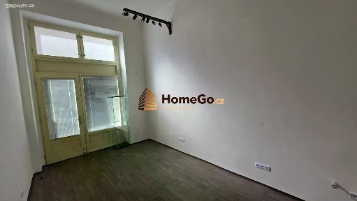 Pronájem obchodního prostoru 34 m²