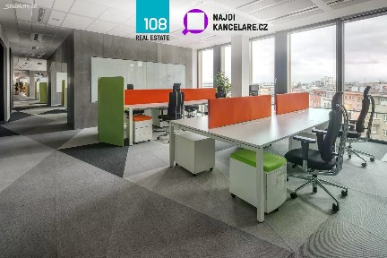 Pronájem kanceláře 1634 m²