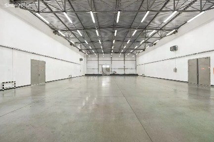 Pronájem skladového prostoru 1395 m² Ve žlíbku, Praha - Horní Počernice