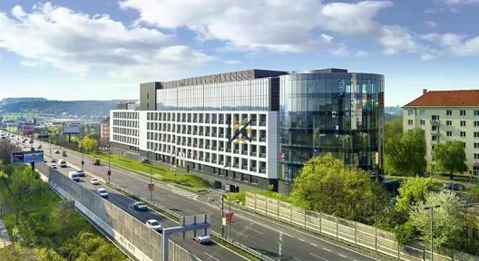 Pronájem kanceláře 1978 m²