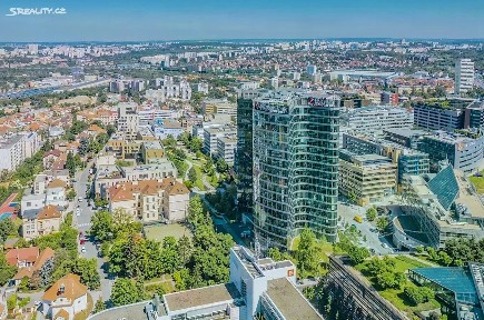 Pronájem kanceláře 200 m²