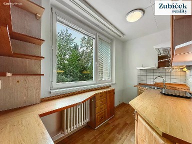 Pronájem bytu 1+1 38 m² Zborovská, Zlín - Příluky