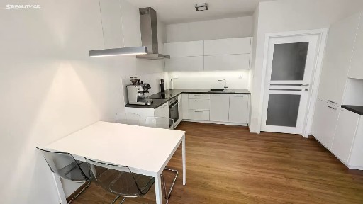 Pronájem bytu 2+kk 51 m² Žateckých, Praha - Nusle