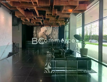 Pronájem kanceláře 646 m²