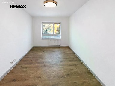 Pronájem bytu 3+kk 45 m² Braniborská, Milovice - Mladá
