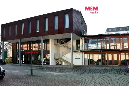 Pronájem kanceláře 234 m²