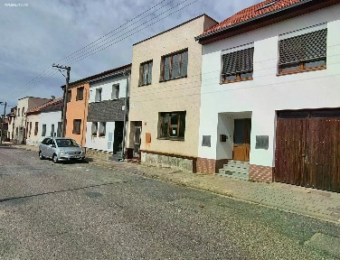 Komenského, Moravské Budějovice