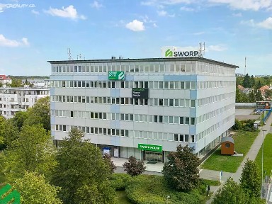 Pronájem obchodního prostoru 77 m²