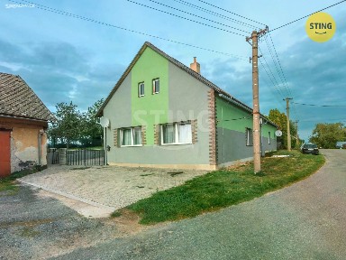 Prodej rodinného domu 220 m², pozemek 850 m²