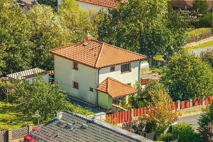 Nad Úvozem, Všestary