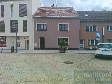 Sušilovo náměstí, Rousínov