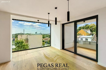 Prodej bytu 4+kk 131 m²