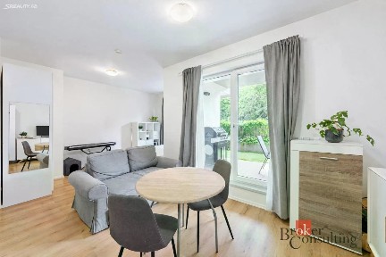 Pronájem bytu 1+kk 32 m²
