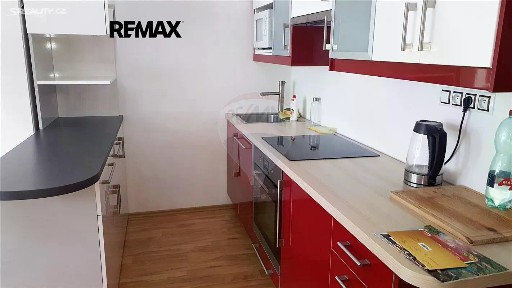 Pronájem bytu 1+kk 43 m² Laurinova, Praha - Stodůlky
