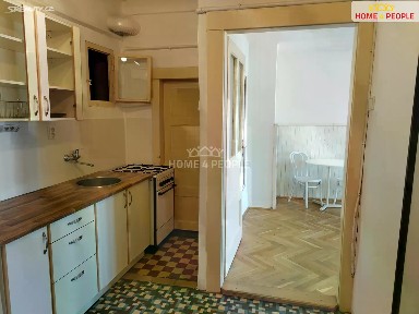 Pronájem bytu 2+1 50 m² Biskupcova, Praha - Žižkov