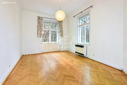 Pronájem bytu 2+kk 46 m² Husitská, Praha - Žižkov