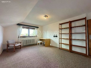 Pronájem bytu 2+1 58 m² Staročeská, Praha - Suchdol