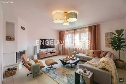 Prodej rodinného domu 270 m², pozemek 822 m²