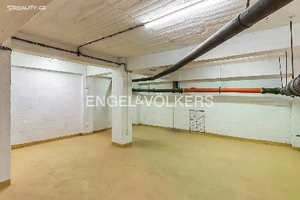 Pronájem skladového prostoru 45 m² Za Hládkovem, Praha - Střešovice