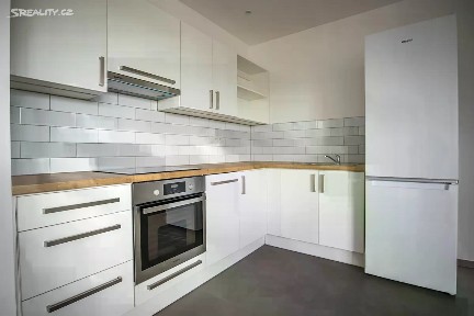 Pronájem bytu 3+kk 98 m²