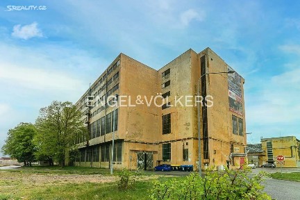Pronájem skladového prostoru 24288 m²