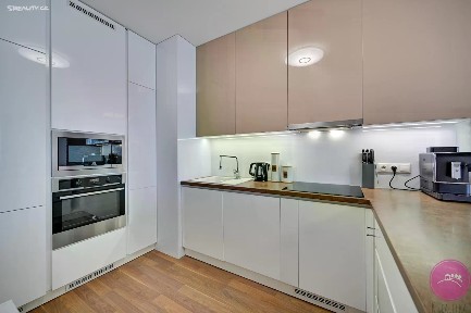 Prodej bytu 3+kk 86 m² Aloise Rašína, Olomouc - Řepčín