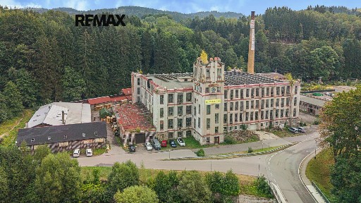 Prodej komerční nemovitosti 15800 m²