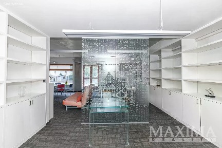 Prodej kanceláře 112 m² Tomkova, Praha - Smíchov