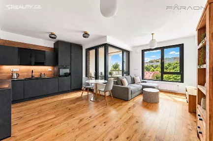Pronájem bytu 2+kk 60 m²