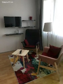 Pronájem bytu 1+kk 36 m² Molákova, Praha - Karlín
