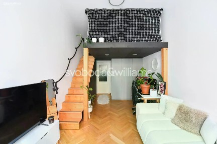 Pronájem bytu 1+kk 27 m² Na Švihance, Praha - Vinohrady