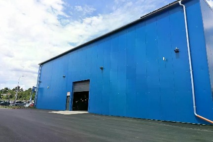 Pronájem výrobní haly, prostoru 530 m²