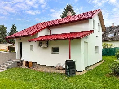 Prodej rodinného domu 95 m², pozemek 421 m²