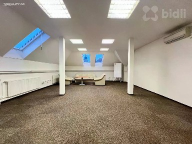 Pronájem kanceláře 75 m²