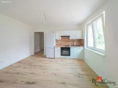 Pronájem bytu 2+kk 37 m² Hany Kvapilové, Ostrava - Mariánské Hory