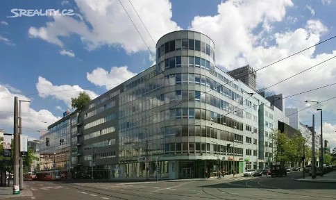 Pronájem kanceláře 1180 m²