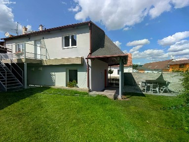 Prodej rodinného domu 162 m², pozemek 187 m²