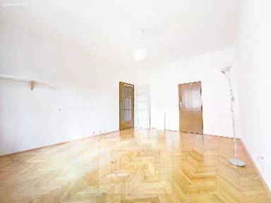 Pronájem bytu 1+1 32 m² Lucemburská, Praha - Žižkov