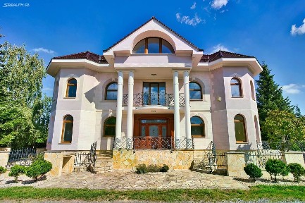Prodej vily 578 m², pozemek 886 m²