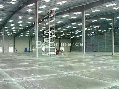 Pronájem skladového prostoru 2304 m²