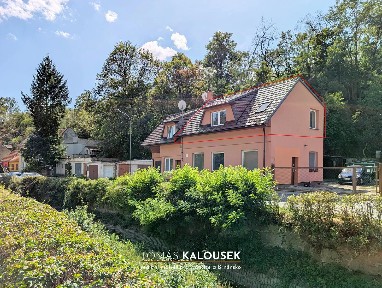 Pronájem bytu 3+kk 50 m² Růžová, Oslavany