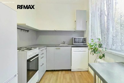 Prodej bytu 2+1 52 m² Nad alejí, Praha - Břevnov