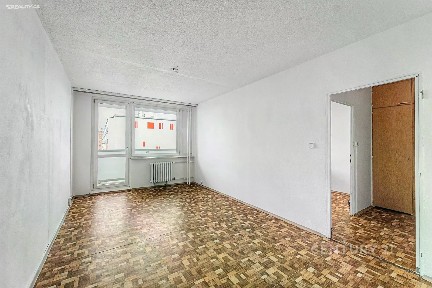 Prodej bytu 2+kk 43 m² Kurčatovova, Praha - Petrovice