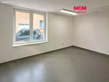Pronájem obchodního prostoru 181 m²