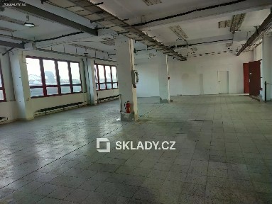 Pronájem skladového prostoru 604 m²