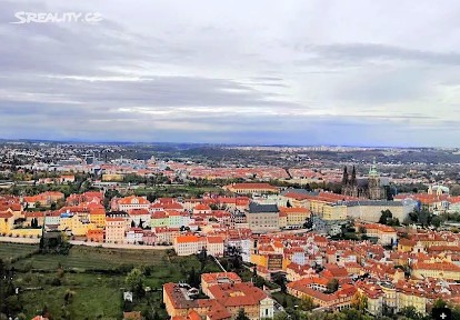 Pronájem kanceláře 240 m²