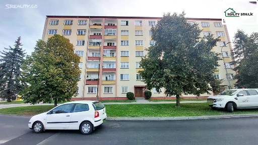 Pronájem bytu 2+1 50 m² Osvobození, Cheb