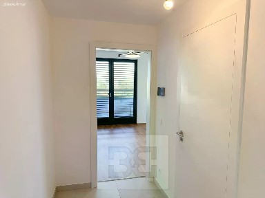 Pronájem bytu 2+kk 53 m² Kaplířova, Praha - Žižkov