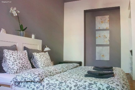 Pronájem bytu 2+1 70 m² Korunovační, Praha - Bubeneč